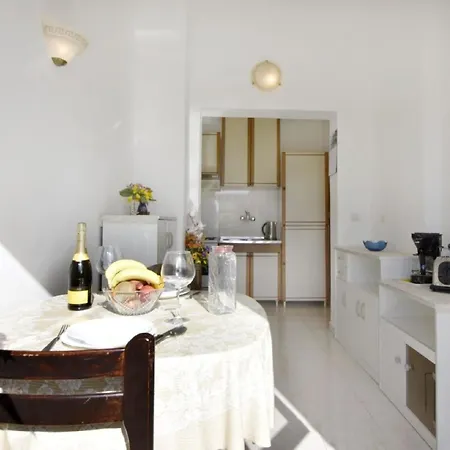 Einfache 2-zimmer-wohnung In Meeresnaehe